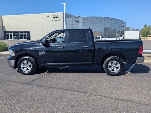 Used 2023 RAM 1500 Classic SLT w/ Trailer & Traction Group AWD/4WD image 3