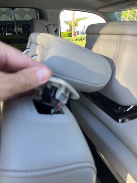 Used 2023 Jeep Grand Wagoneer 4WD image 11