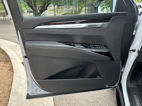 New 2026 Cadillac Escalade ESV Luxury w/ LPO, Floor Liner Package image 29