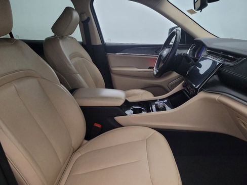 Used 2022 Jeep Grand Cherokee L Limited image 21