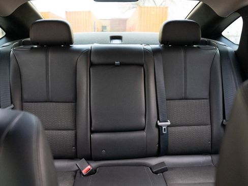 Used 2015 Chevrolet Impala LT w/ Convenience Package image 25