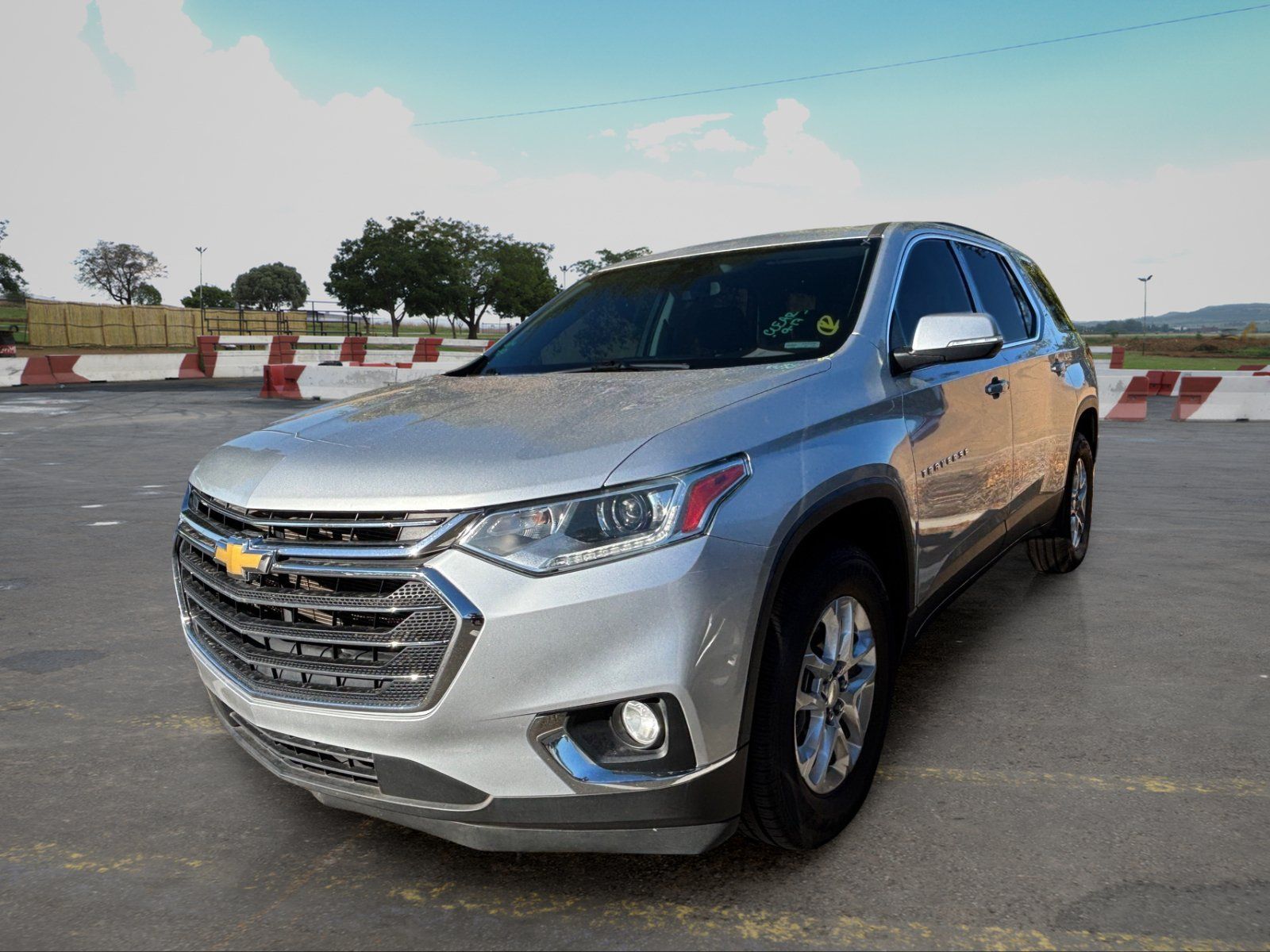 Used 2021 Chevrolet Traverse LT FWD image 5