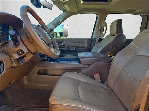 Used 2022 RAM 3500 Limited image 11