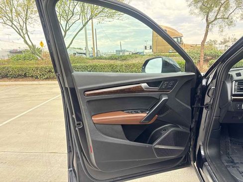 Used 2019 Audi Q5 2.0T Premium Plus w/ Premium Plus Package AWD/4WD image 20
