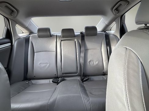 Used 2017 Honda Civic Touring image 12