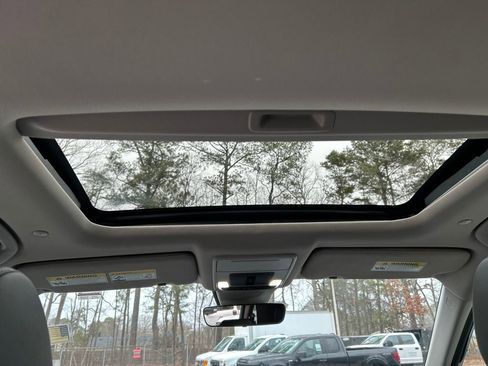 Used 2024 Honda CR-V EX-L image 28