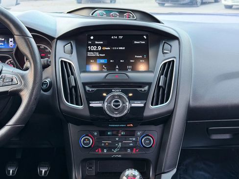 Used 2017 Ford Focus ST w/ Equipment Group 402A image 16