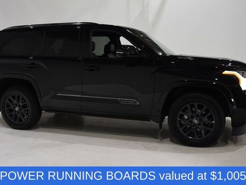 Used 2025 Toyota Sequoia Platinum AWD/4WD image 3