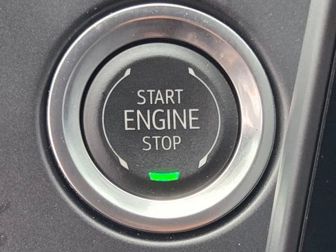 Used 2025 Chevrolet Blazer LT FWD image 23
