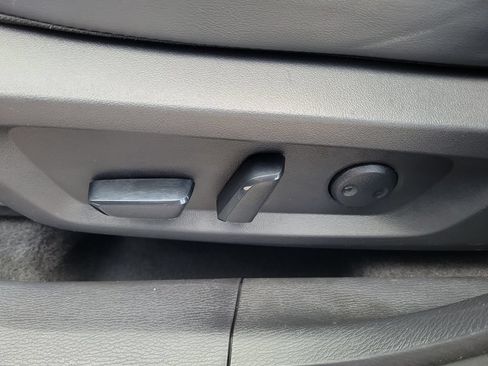 Used 2024 Mitsubishi Outlander SE AWD/4WD image 17