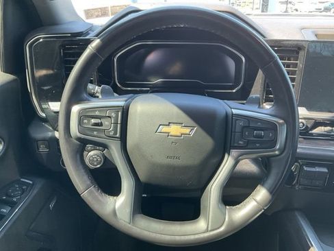 Used 2023 Chevrolet Silverado 1500 LTZ AWD/4WD image 3