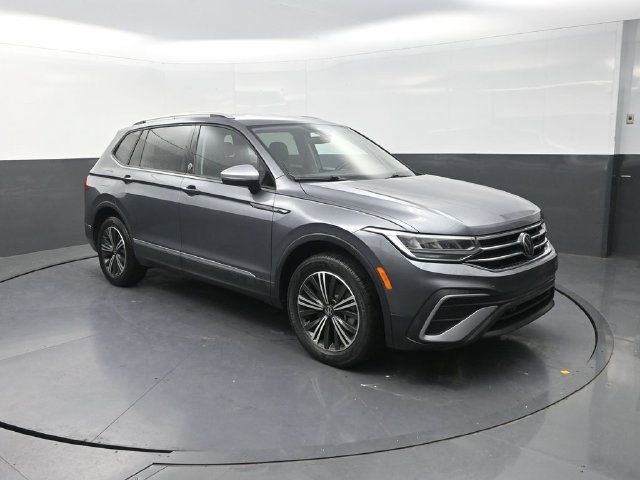 Used 2024 Volkswagen Tiguan Wolfsburg Edition FWD image 10