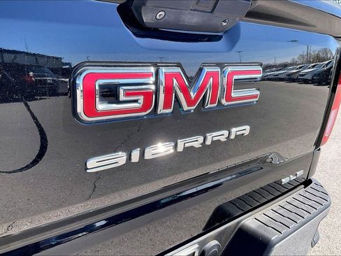 Used 2020 GMC Sierra 1500 SLE w/ SLE Value Package image 41