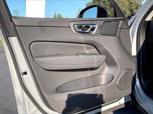 New 2026 Volvo XC60 T8 Ultra w/ Climate Package image 24