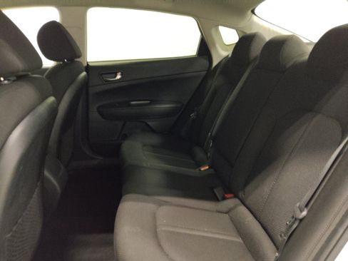 Used 2019 Kia Optima LX FWD image 18