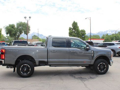 Used 2025 Ford F350 Lariat w/ Lariat Ultimate Package AWD/4WD image 8