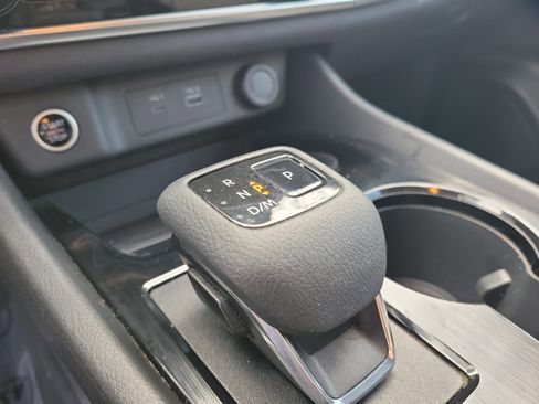 Used 2021 Nissan Rogue S image 31