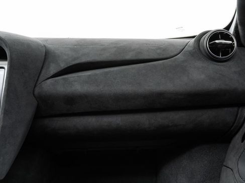 Used 2024 McLaren 750S Spider image 36