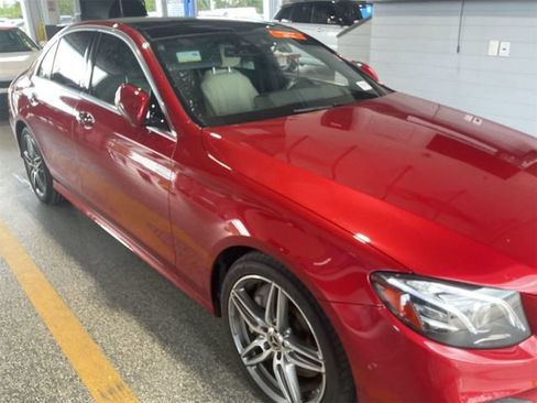 Used 2019 Mercedes-Benz E 450 4MATIC Sedan image 2