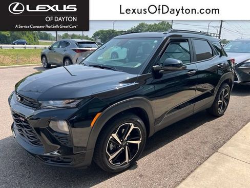 Used 2022 Chevrolet TrailBlazer RS w/ Sun and Liftgate Package FWD image 1
