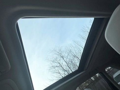 Used 2019 Subaru Forester Limited w/ Popular Package #3 image 14