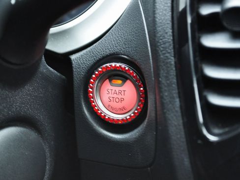 Used 2017 Nissan Juke SV image 21