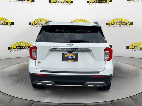 Used 2023 Ford Explorer XLT w/ Equipment Group 202A RWD image 4