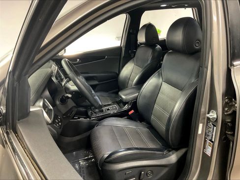 Used 2019 Kia Sorento SX FWD image 27
