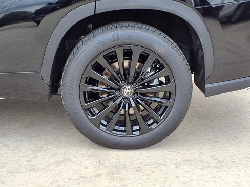 New 2026 Toyota Highlander XSE AWD/4WD image 9