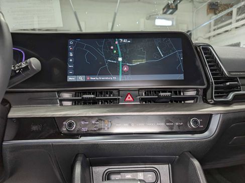 Used 2025 Kia Sportage X-Line w/ Premium Package image 33