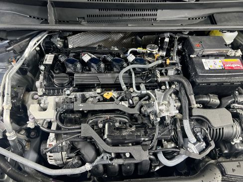 Used 2025 Toyota Corolla LE image 27