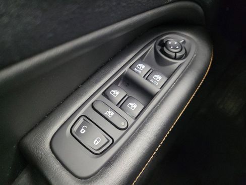 Used 2019 Jeep Compass Latitude AWD/4WD image 27