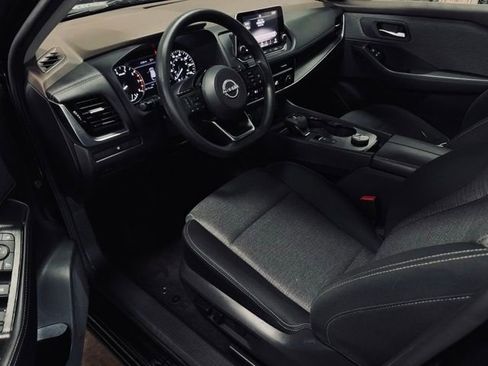 Used 2022 Nissan Rogue SV image 17