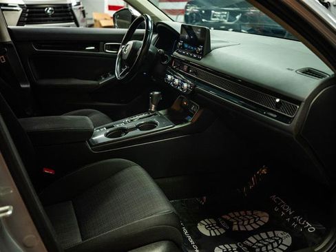 Used 2022 Honda Civic EX image 13