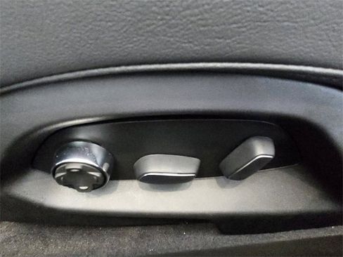 Certified 2024 Chevrolet Corvette Stingray Preferred Cpe w/ 2LT image 21