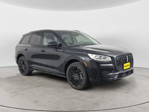 Used 2025 Lincoln Corsair Reserve w/ Equipment Group 202A AWD/4WD image 7