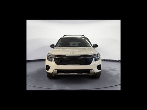 Used 2025 Kia Seltos S FWD image 9