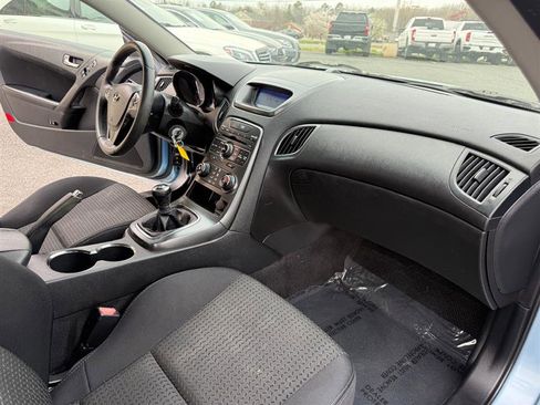 Used 2012 Hyundai Genesis 2.0T image 12