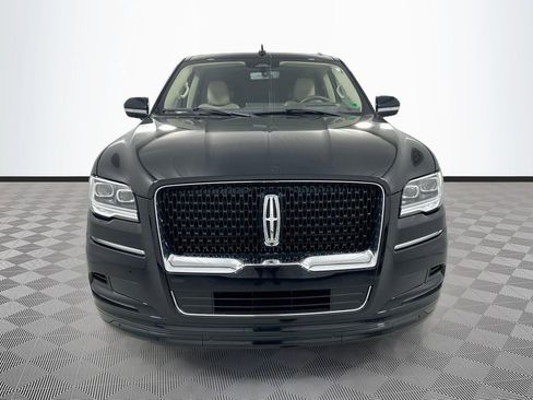 Used 2022 Lincoln Navigator L Reserve w/ Monochromatic Package AWD/4WD image 2