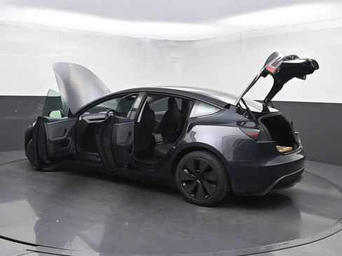 Used 2024 Tesla Model 3 Standard Range image 36