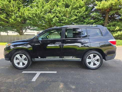 Used 2013 Toyota Highlander Limited AWD/4WD image 3