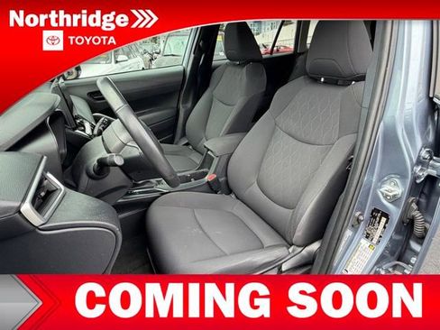 Used 2023 Toyota Corolla Cross LE AWD/4WD image 6