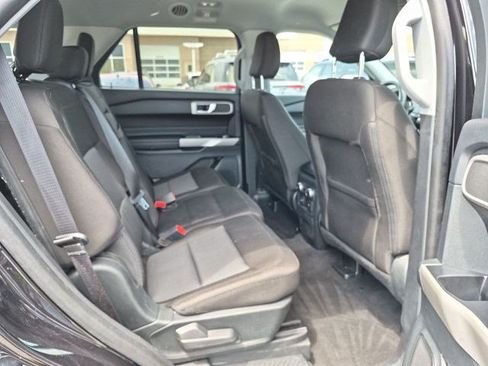 Used 2022 Ford Explorer XLT AWD/4WD image 28