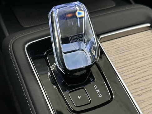 Used 2025 Volvo XC90 B6 Plus w/ Protection Package Premier image 33