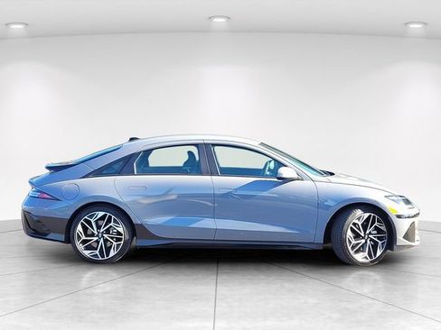 Certified 2025 Hyundai Ioniq 6 SEL image 8
