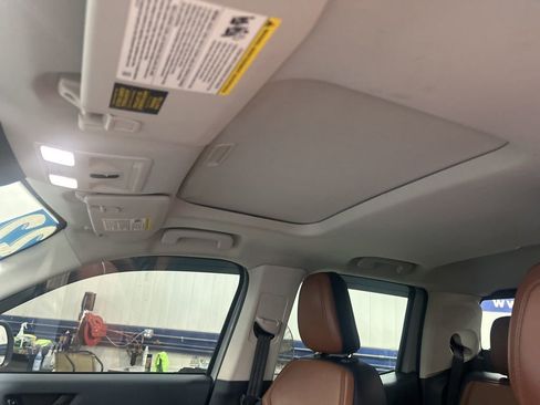 Certified 2022 Ford Maverick Lariat w/ Lariat Luxury Package image 19