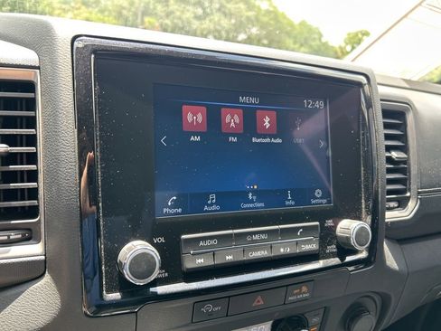 Used 2024 Nissan Frontier SV w/ SV Convenience Package RWD image 36