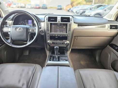 Used 2017 Lexus GX 460 460 image 15