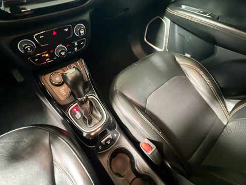 Used 2020 Jeep Compass Limited AWD/4WD image 25