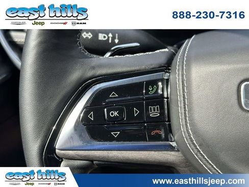 Certified 2022 Jeep Grand Cherokee Overland w/ Adv Protech Group III AWD/4WD image 32